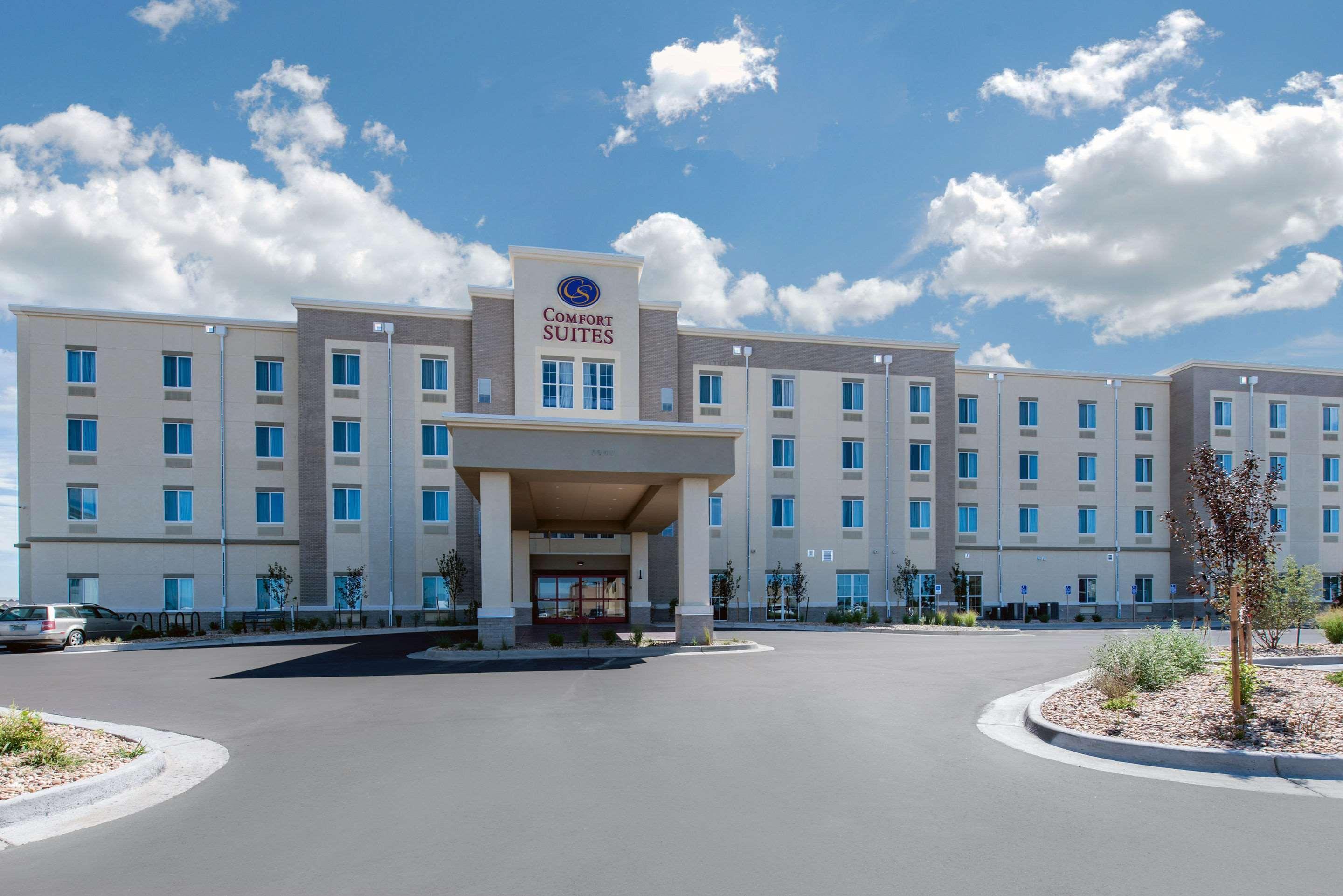 Comfort Suites Denver International Airport Exterior photo